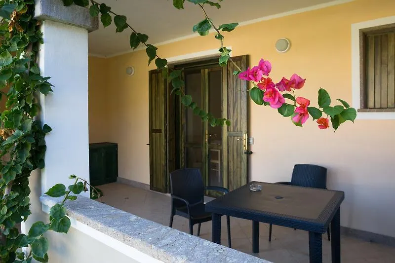 Residenza Le Farfalle Tergu 3*,