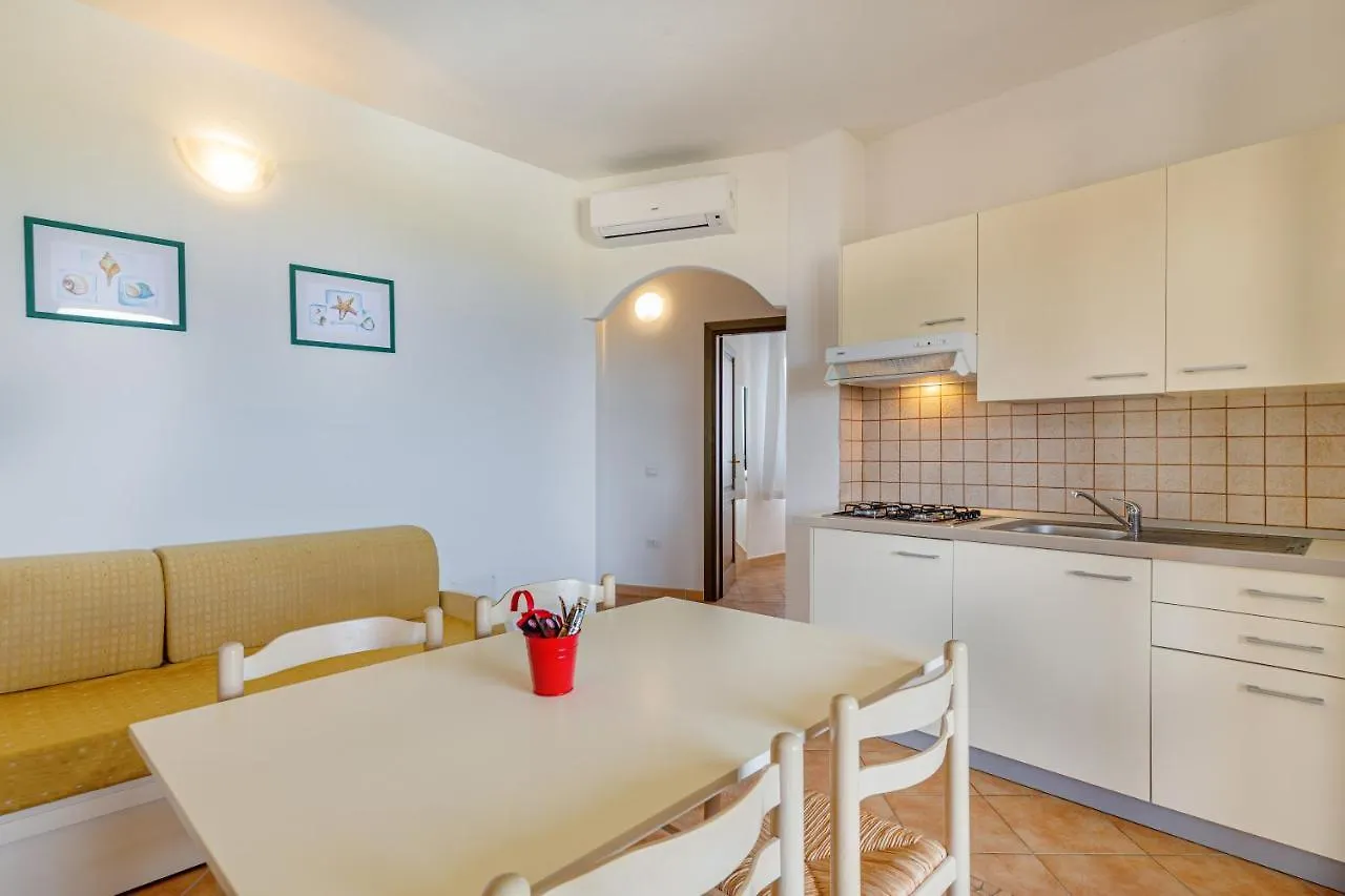 Residenza Le Farfalle Tergu 3*,